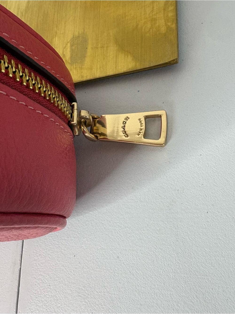 NWOT Coach Eva Phone Crossbody in Watermelon with gold hardware - Picture 4 of 14